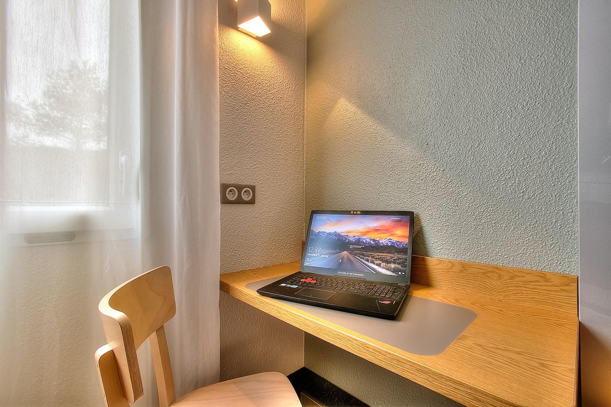 B&B Hotel Antibes Sophia Antipolis Biot Exterior photo
