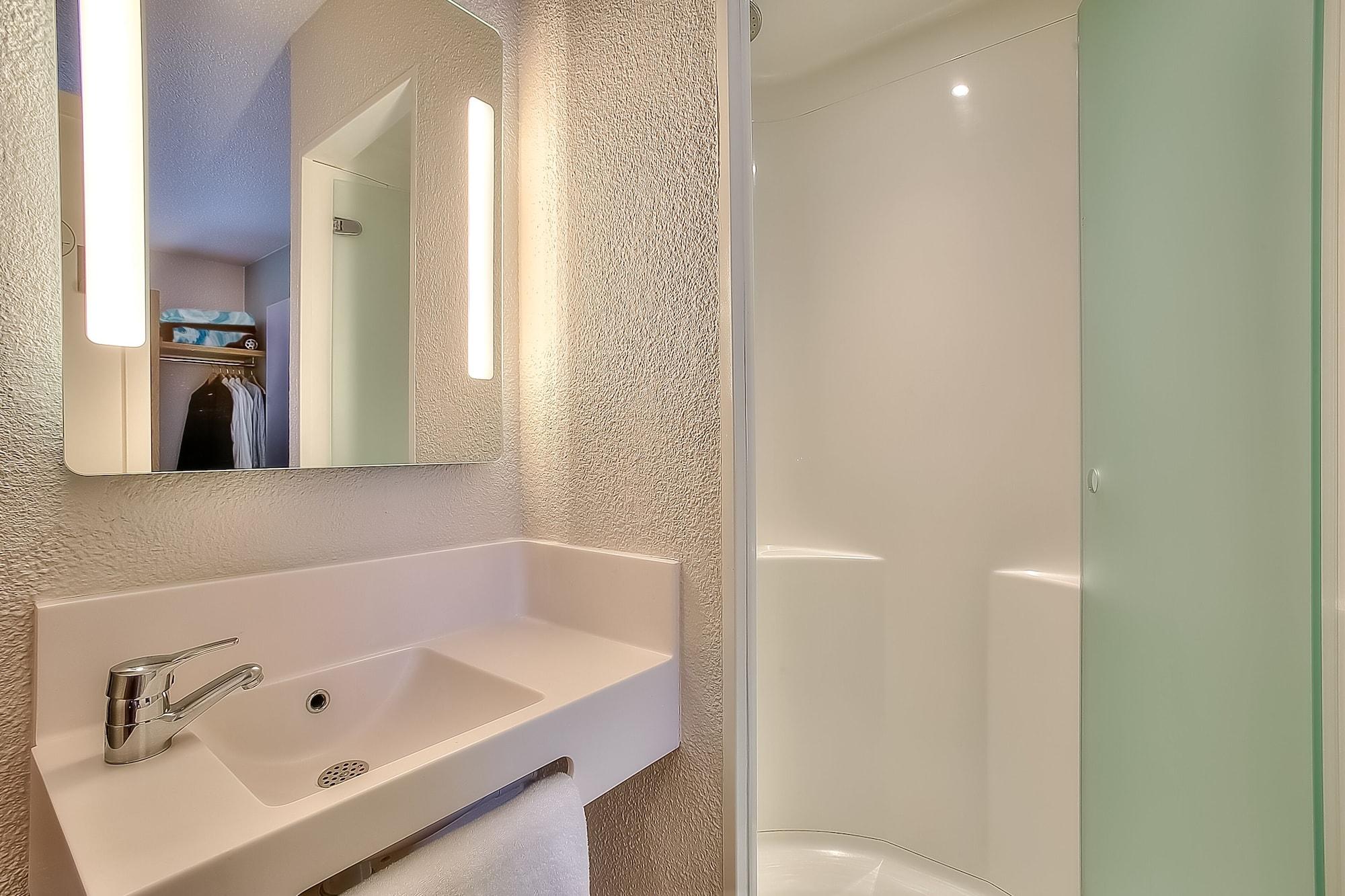 B&B Hotel Antibes Sophia Antipolis Biot Exterior photo
